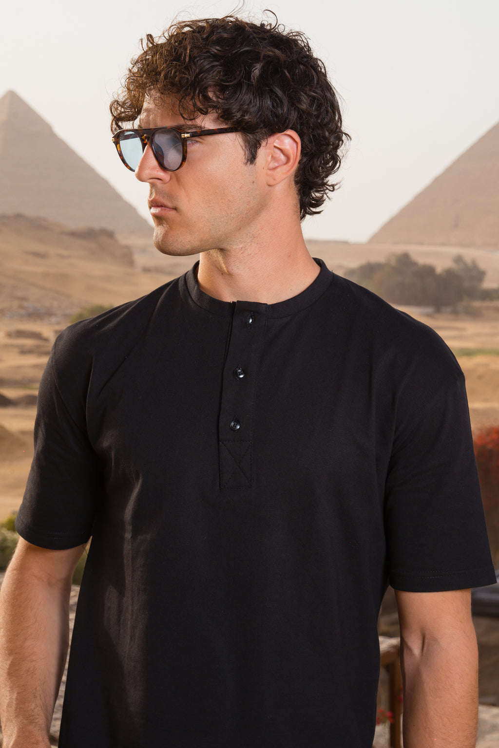 Henley-tee