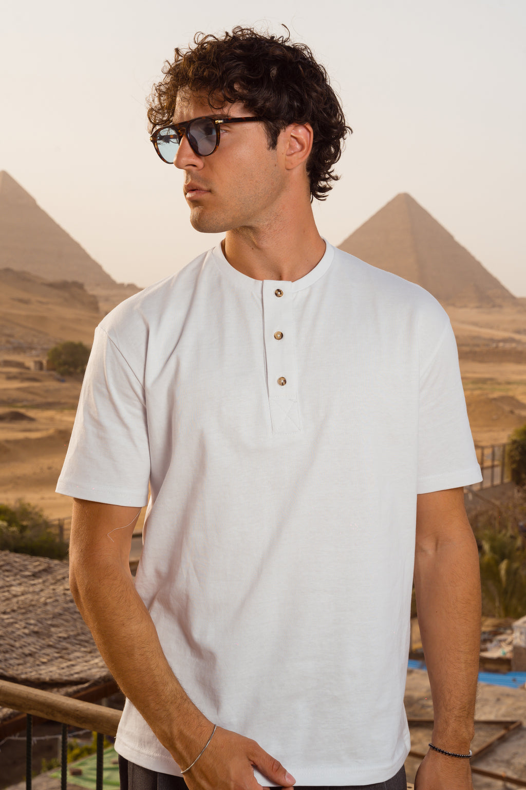 Henley-tee