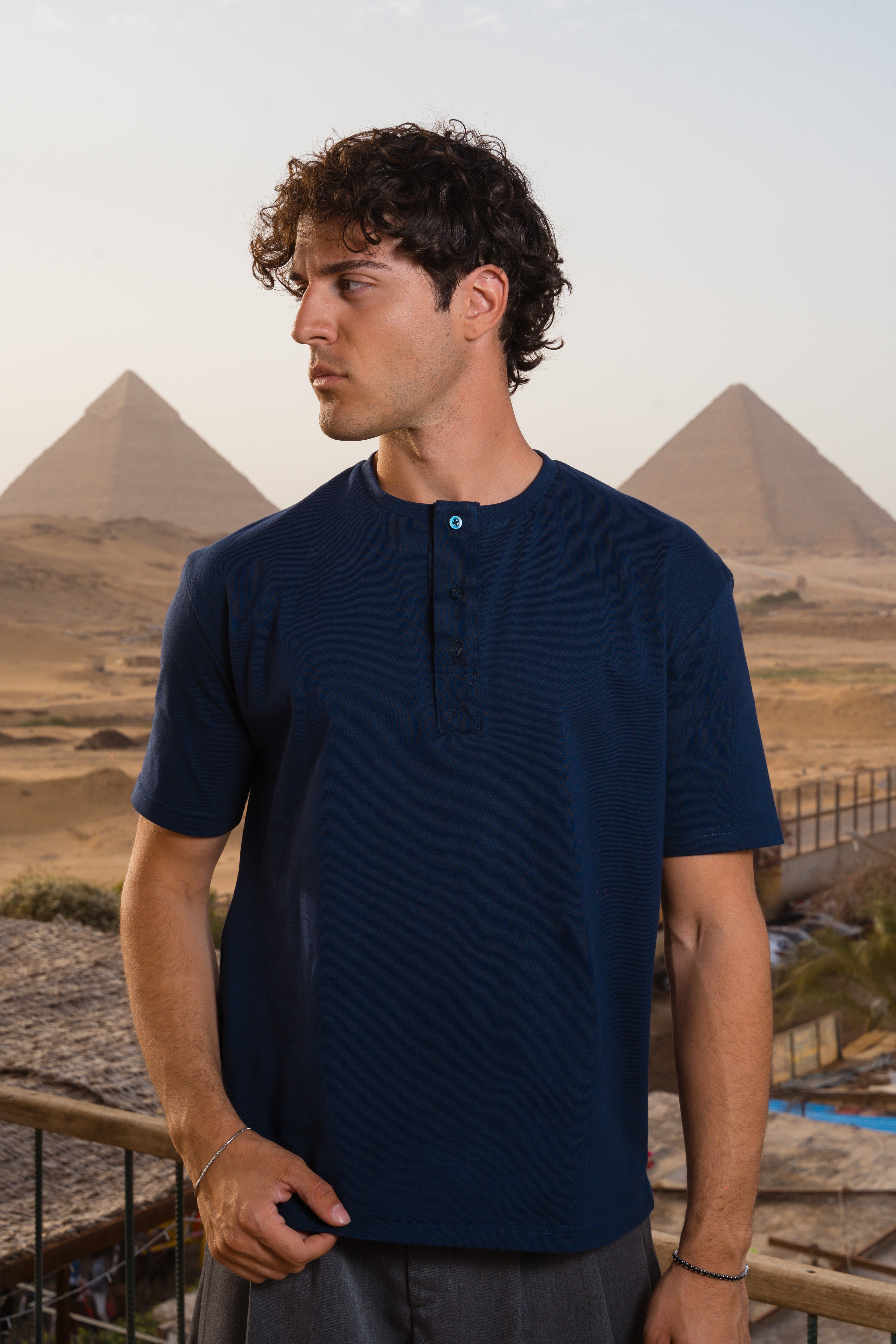 Henley-tee