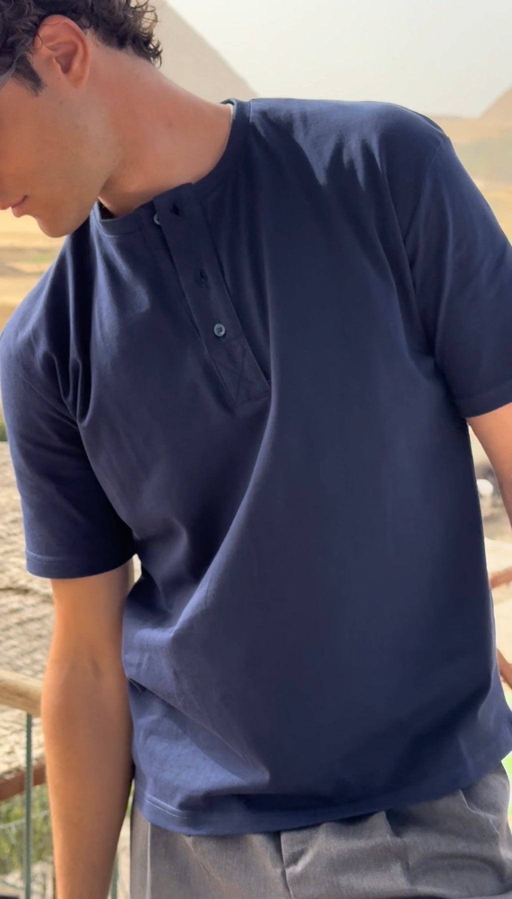 Henley-tee