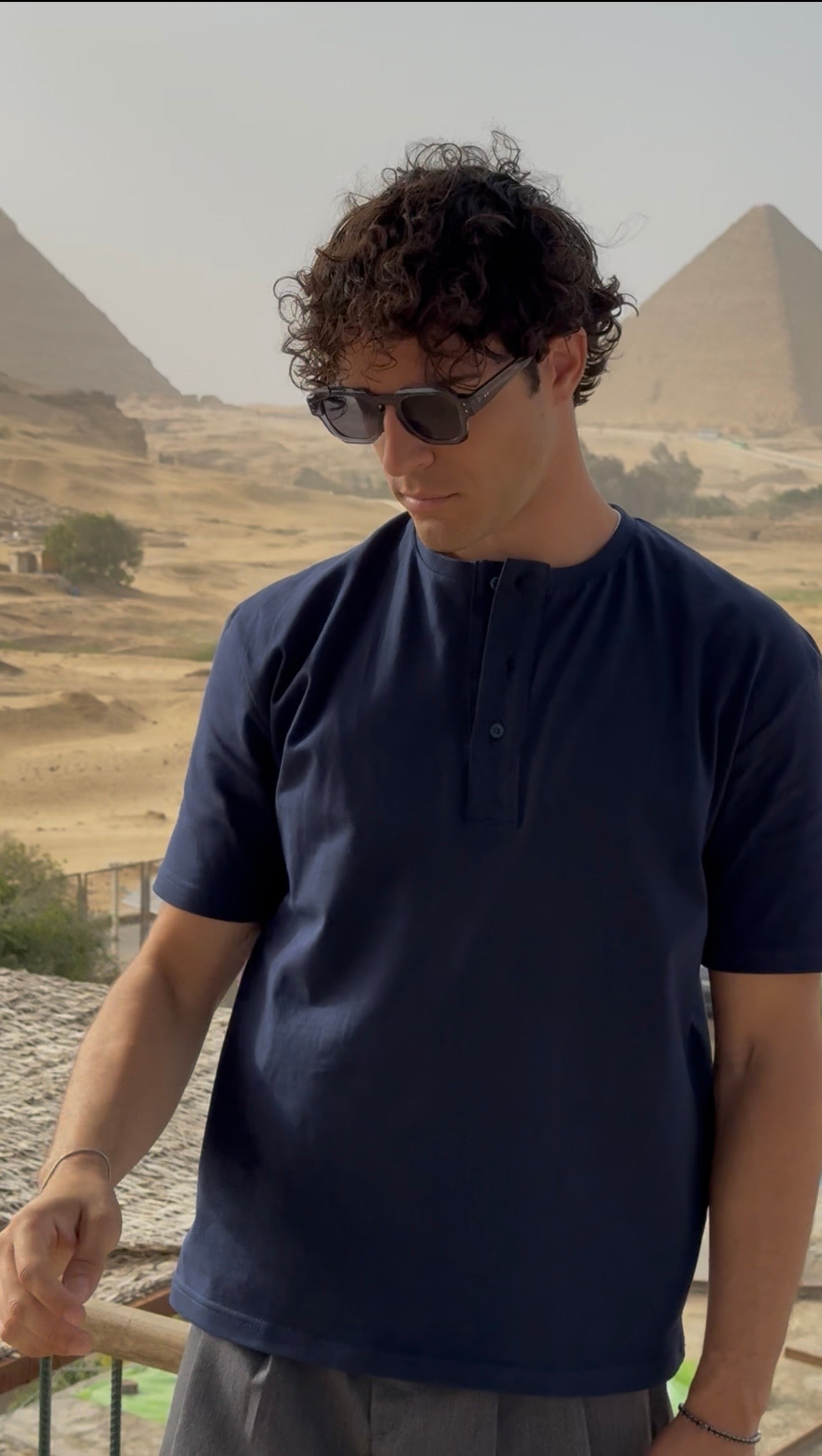 Henley-tee